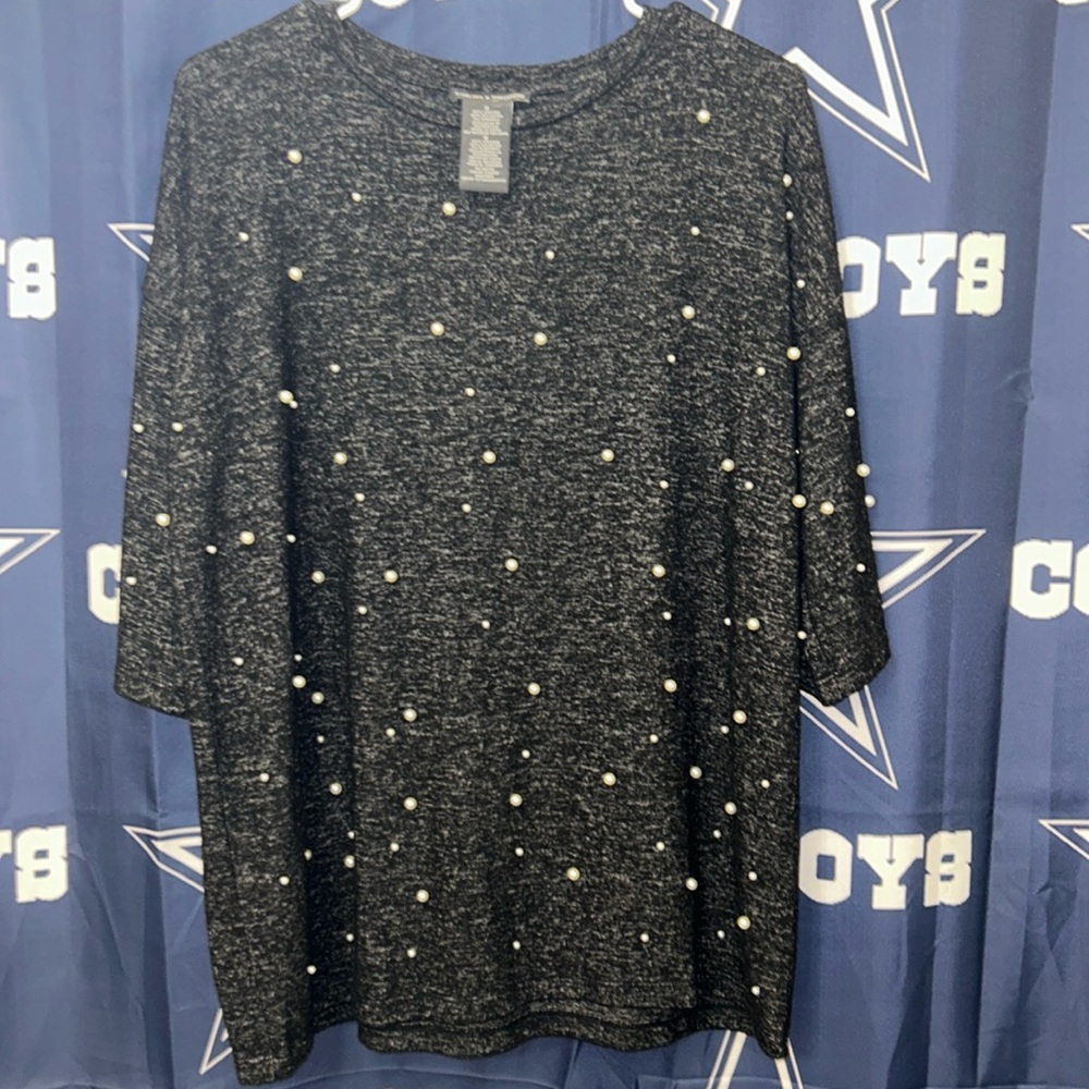 Slightly used lightweight black blouse, covered with pearls. Size S